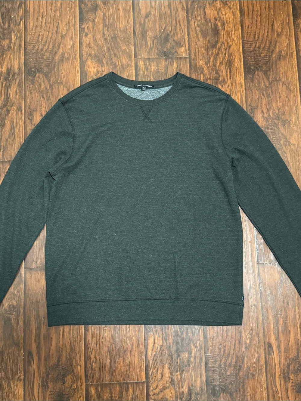 Robert Barakett Crewneck Sweater in Forest Green Heather